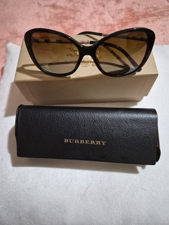 Burberry Accessories - Burberry Women's Black Cat-Eye Sunglasses with Brown Gradient Lenses